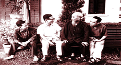 “Văn hóa nghệ thuật cũng là một mặt trận. Anh chị em là chiến sĩ trên mặt trận ấy”