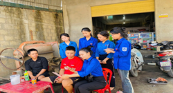            Tổ công nghệ số cộng đồng tổ chức “Ngày đồng loạt ra quân chuyển đổi số trong đoàn viên, thanh niên” quý III năm 2024